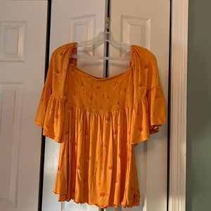 Free People Shirt. Size s. In good condition